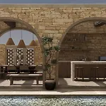 Βίλα The Landmark & Κολύμπια