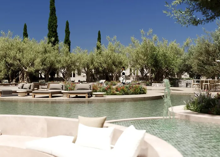 The Landmark & Villa Kolímbia